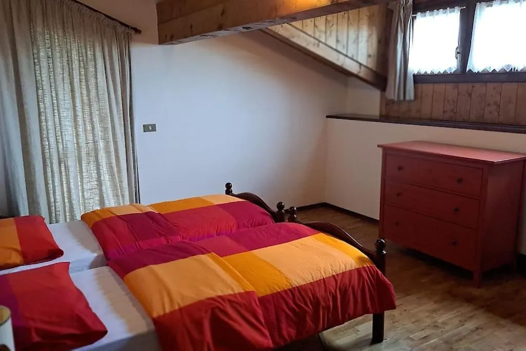 Appartement Attico Con Vista Sulle Dolomiti à Calalzo di Cadore Italie