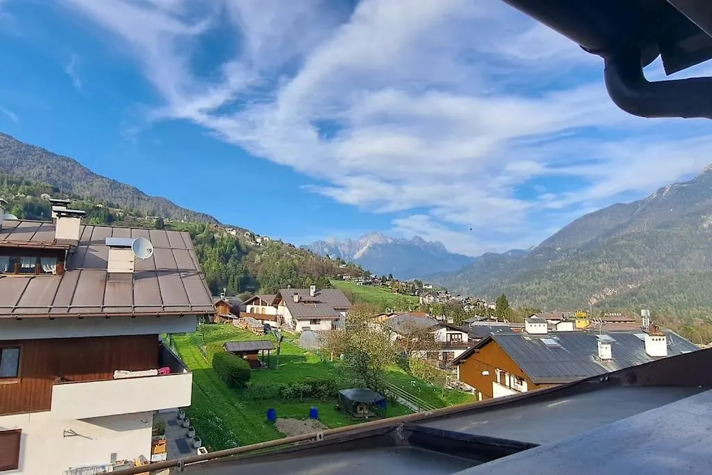 Appartement Attico Con Vista Sulle Dolomiti à Calalzo di Cadore